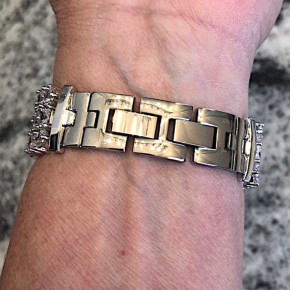 New Bling Apple Watch band and case Various sizes - Picture 6 of 6